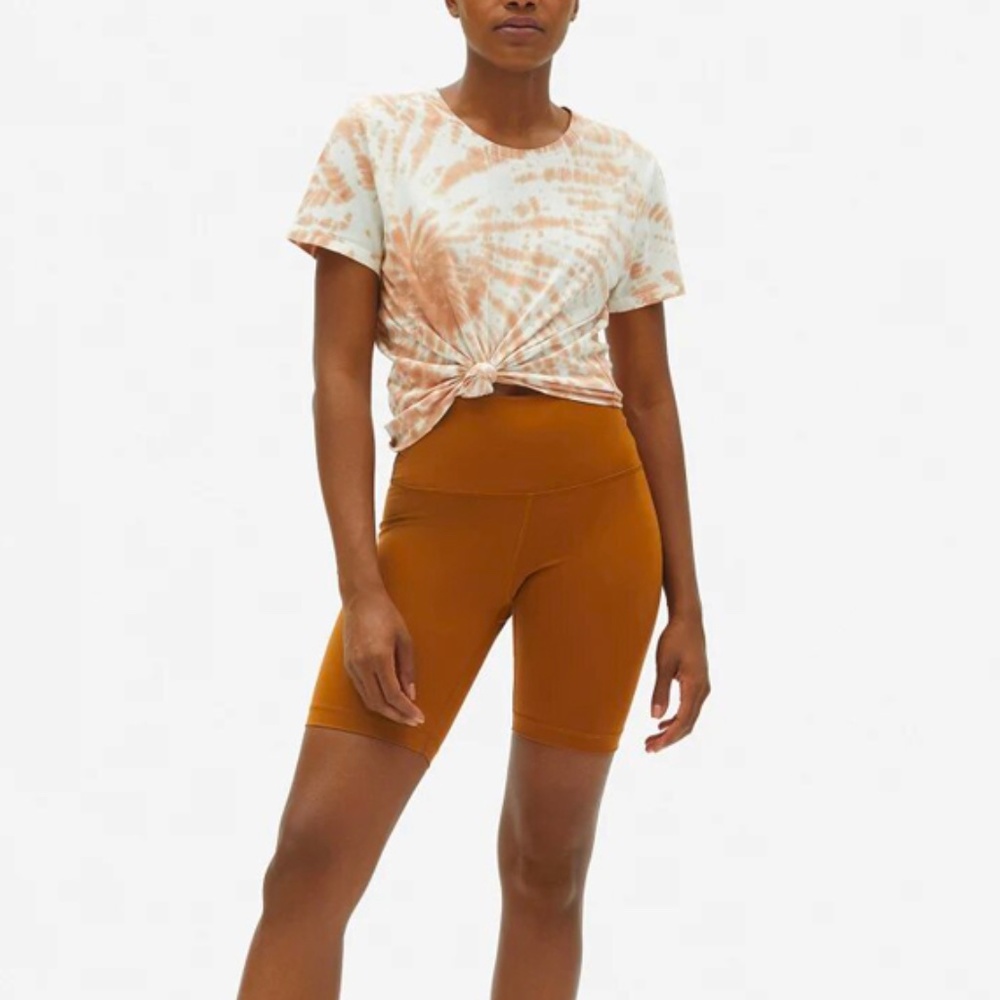 Everlane Perform Bike Short in Copper (large)